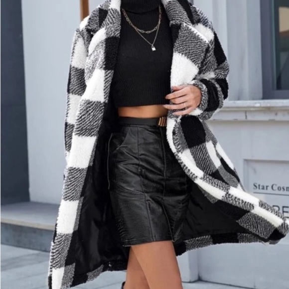 Luxe black white cozy gingham plaid teddy jacket coat - Picture 2 of 6